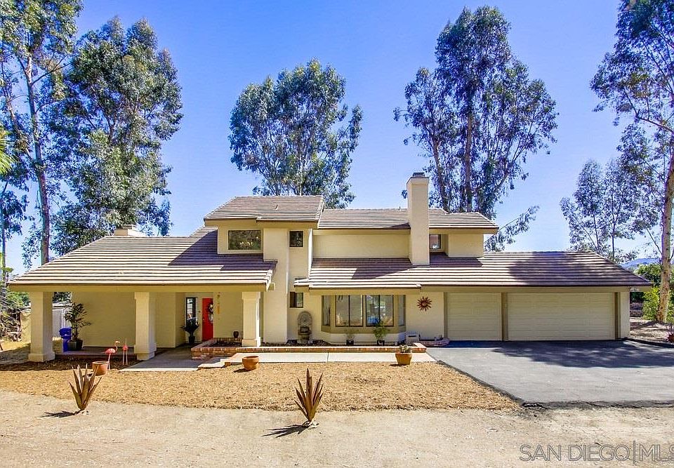 1st image of 610 Sun Meadow Dr
