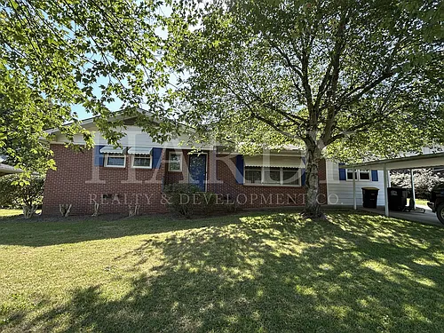 2703 Lakeridge Cir NW Photo 1