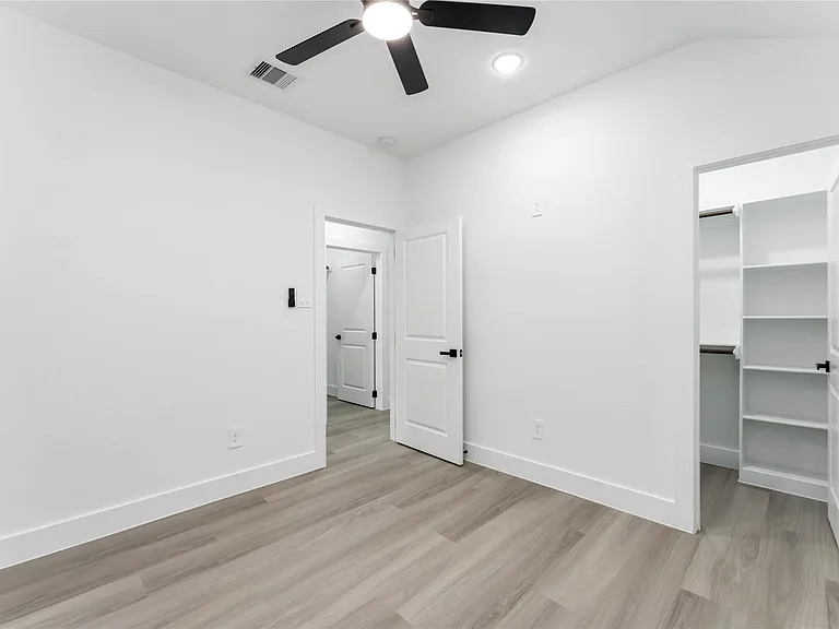 9406 Sandra St #A — Photo 20