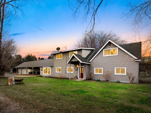 8424 Juniper Ln, Montague, CA 96064