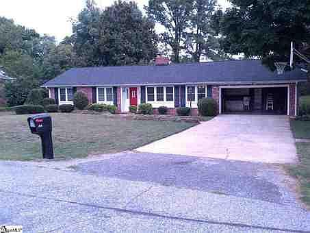 1st image of 331 Mimosa Dr