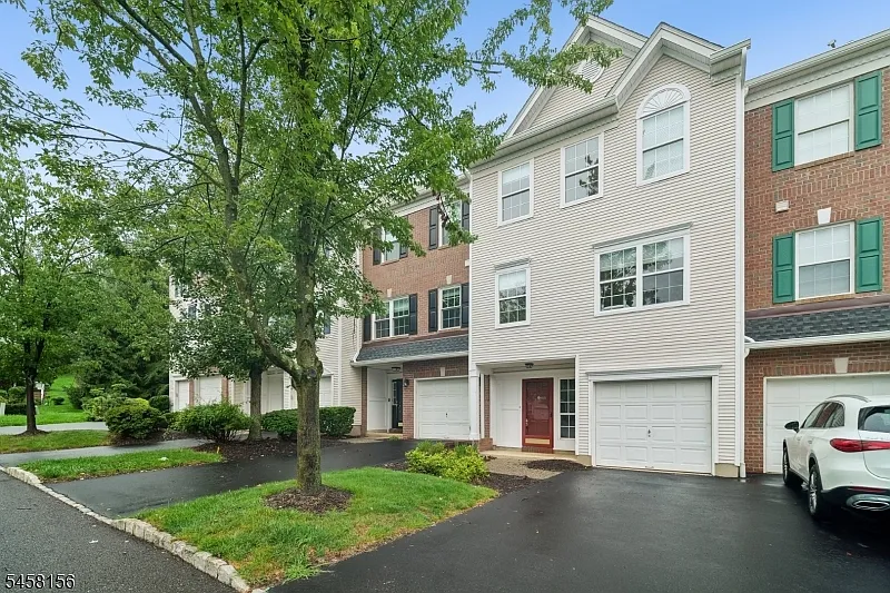 2 bed, 2.5 bath, $3,800 — Photo 2