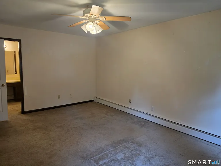 8 Squire Ln — Photo 22