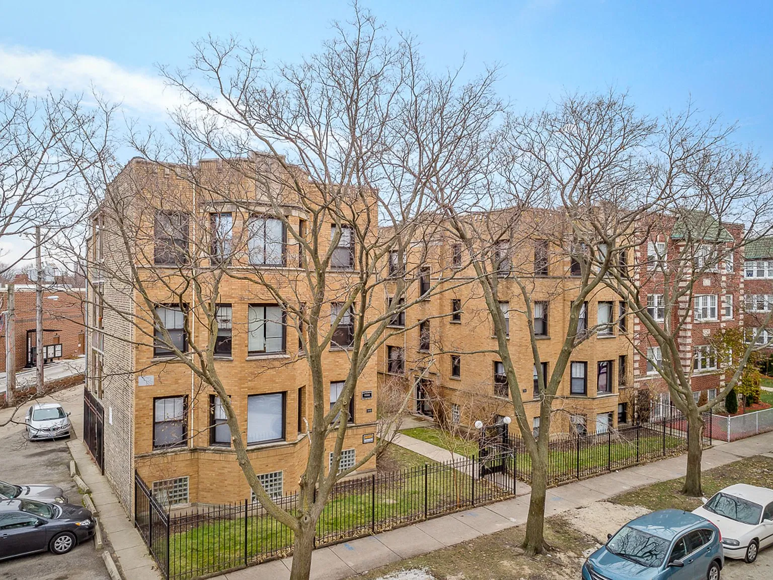 5941-51 N. Paulina — Photo 3