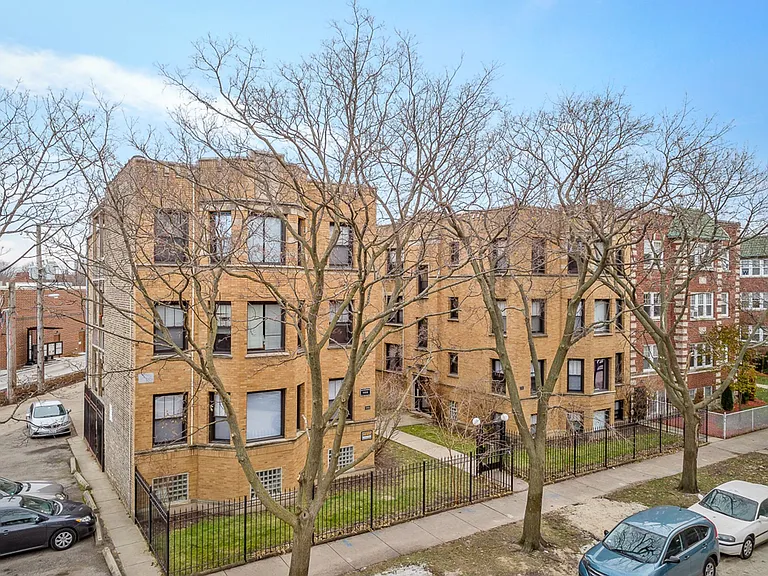 5941-51 N. Paulina — Photo 3