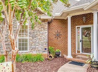 30 Cobb Trace Ct, Millbrook, AL 36054