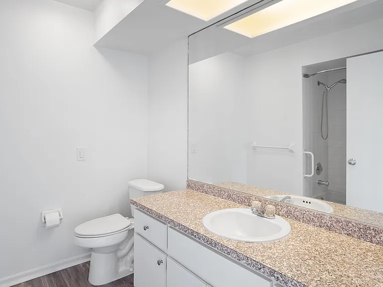 7845 Boca Ciega Dr — Photo 23