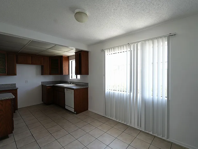 8040 Stewart And Gray Rd — Photo 6