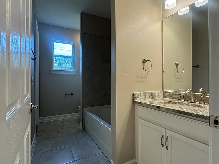 15523 Aron Cir — Photo 8