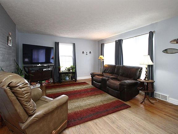 3rd image of 1211 S 48th St