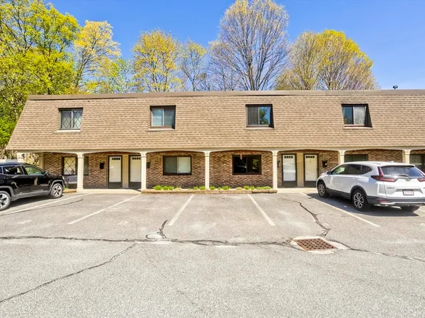 59 School St #C3, Northborough, MA 01532