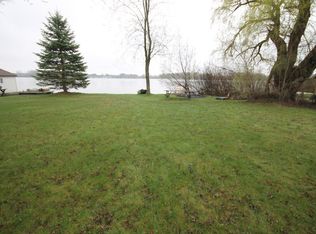 7509 Clearwater Beach Rd, Hartford, WI 53027