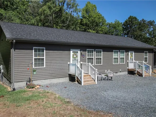 407 Spring St #A & B, Denton, NC 27239