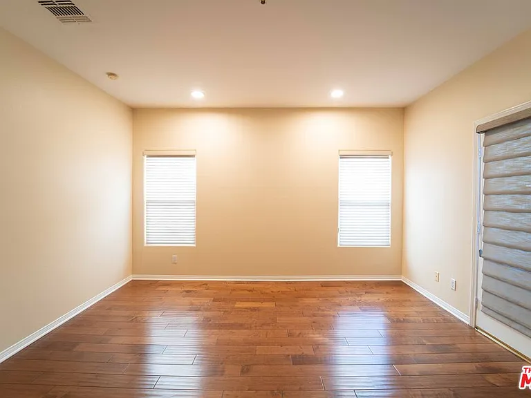 12011 Goshen Ave #202 — Photo 29