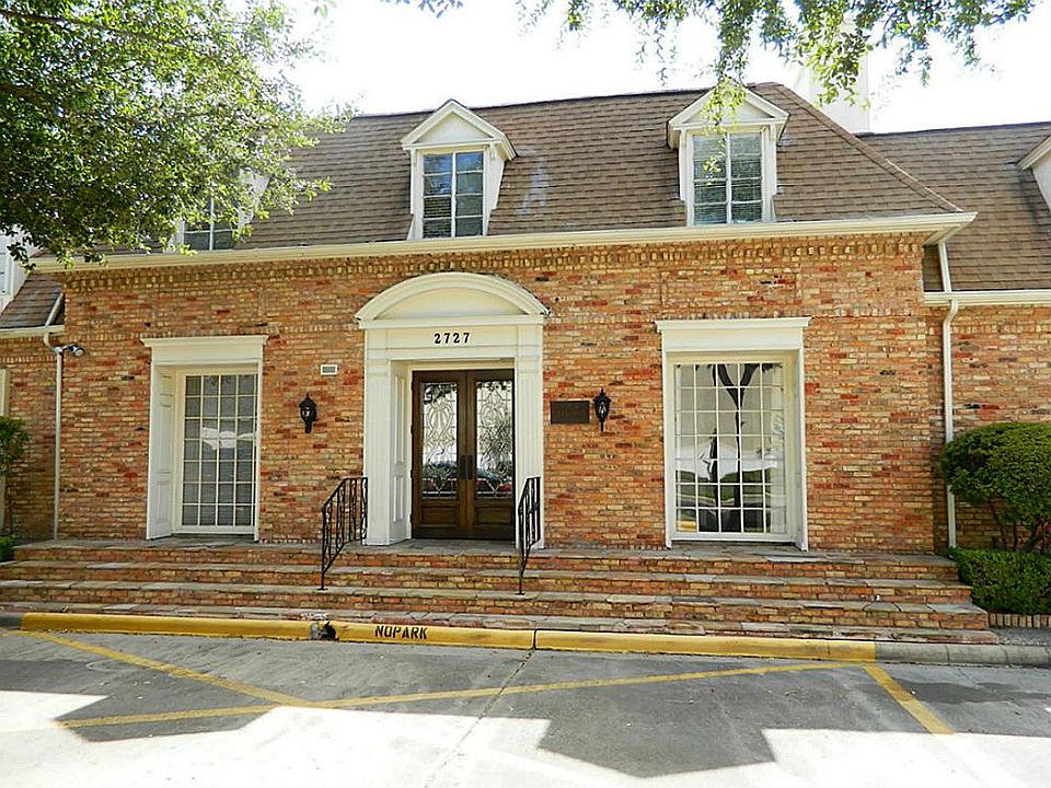 1st image of 2727 Briarhurst Dr APT 18