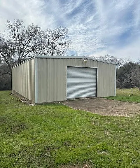 3409 Graybuck Rd — Photo 16