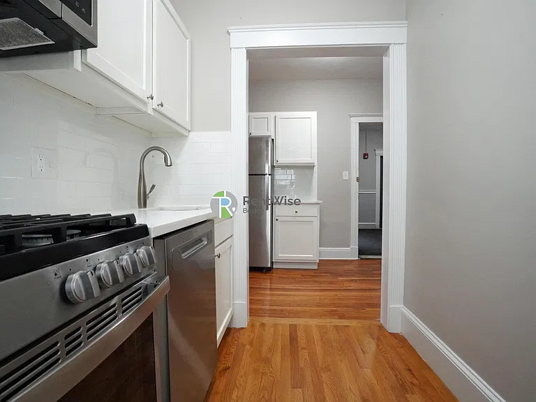 9 Carol Ave #3 — Photo 9