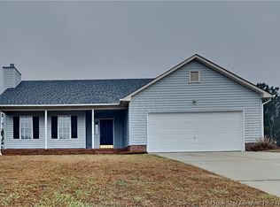 169 Cavalier Dr, Raeford, NC 28376