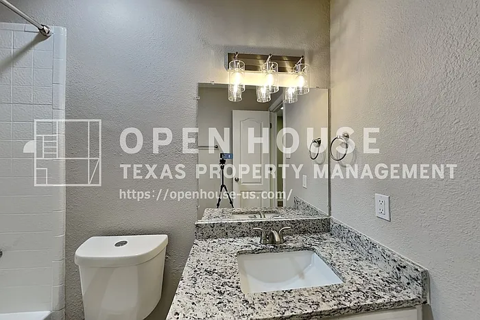 800 Stone Trail Dr — Photo 17