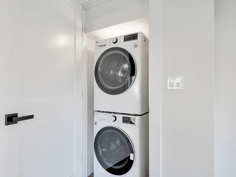 Orono Lofts — Photo 25