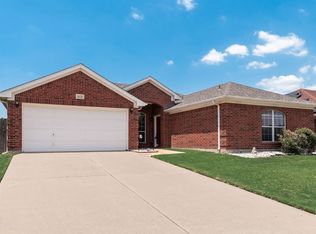 1621 Brookleaf Dr, Arlington, TX 76018
