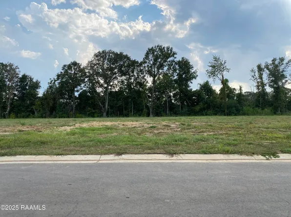 121 Leaning Oak Dr, Lafayette, LA 70508