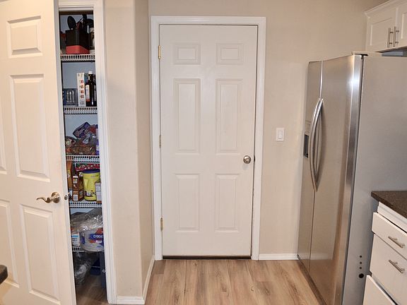 4th image of 8006 Salmon Dr
