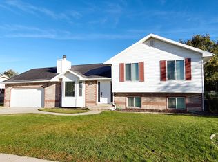 430 W 1550 N, Harrisville, UT 84404