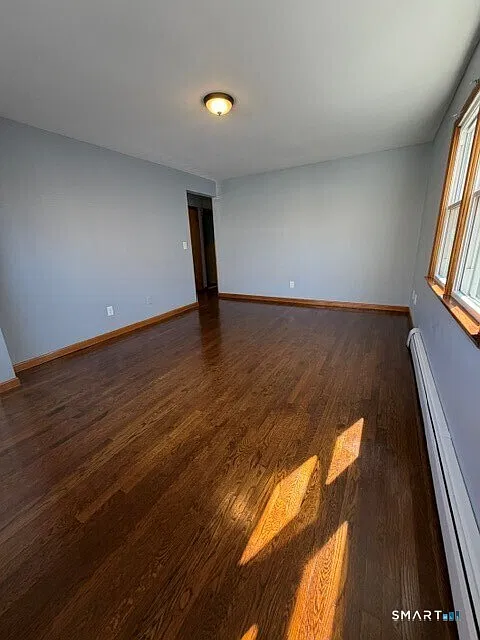 3 bed, 1.5 bath, 2632 sqft, $2,495 — Photo 3