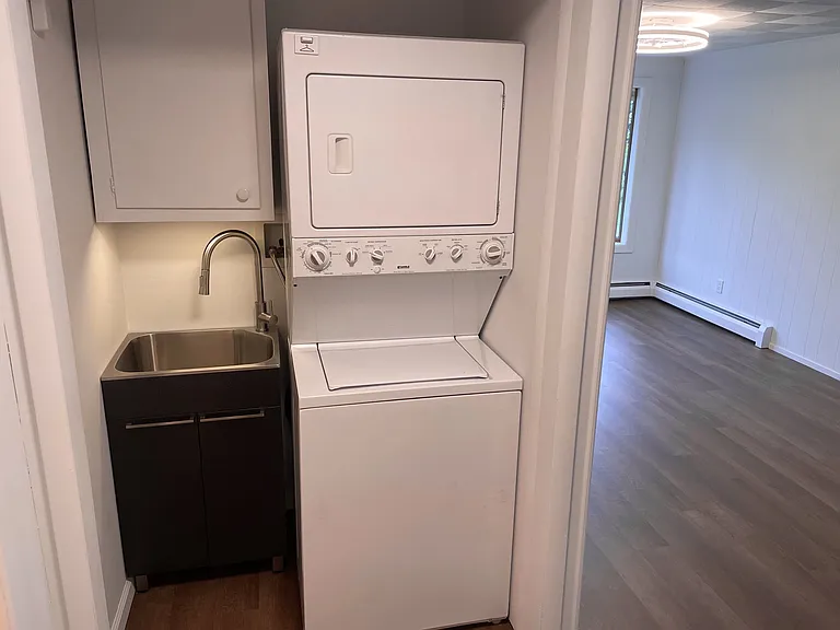 34 Little Neck Rd #1 — Photo 3