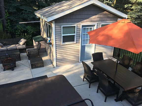 3rd image of 307 Equestrian Dr