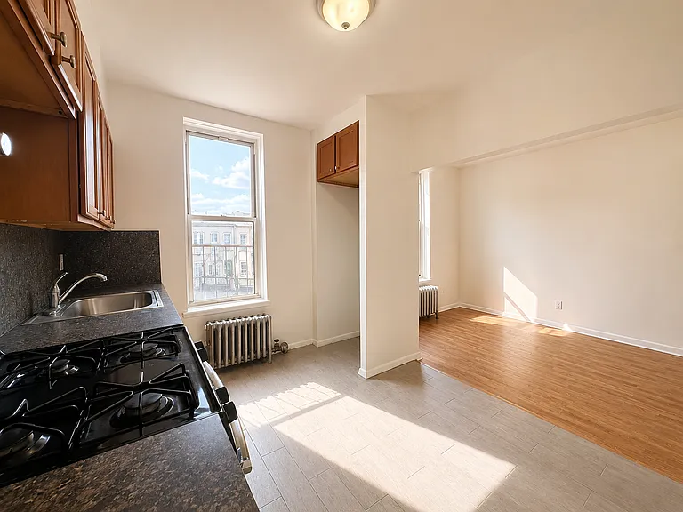5802 Myrtle Ave #3A — Photo 4