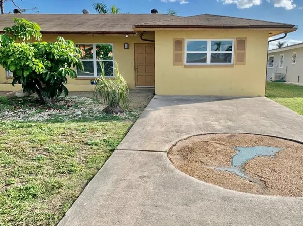 4833 Esplanade St, Bonita Springs, FL 34134