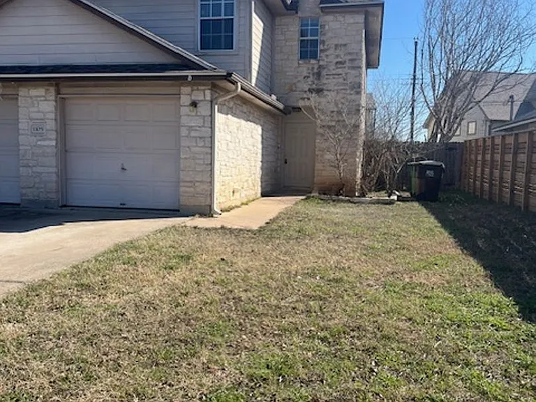 1105 Christopher Ave — Photo 1