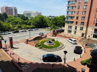 11710 Old Georgetown Rd APT 405, North Bethesda, MD 20852