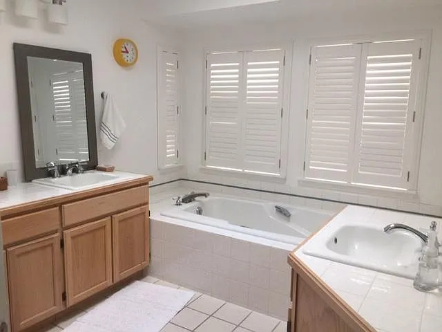 7600 NE Meadowmeer Ln — Photo 7