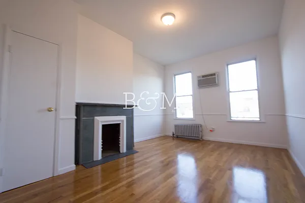 Rented by Brick&Mortar | media 39