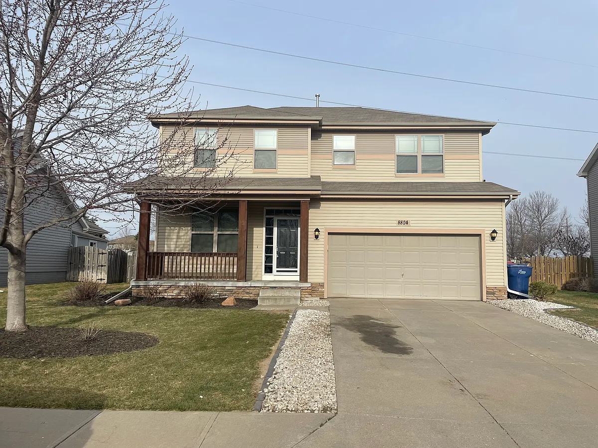 Building Photo - 8804 S 167th St