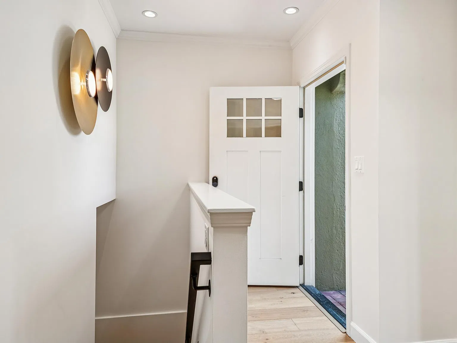 5 bed, 2120 sqft, $13,500 — Photo 4
