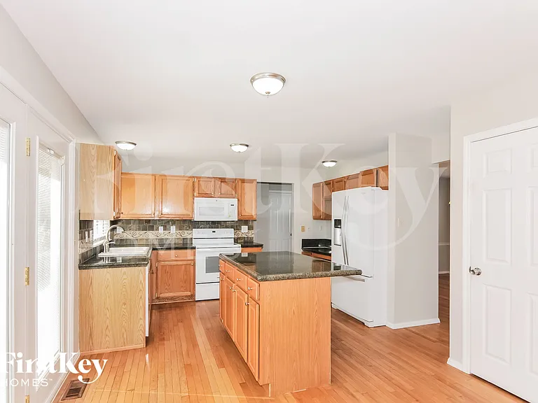 1108 Richland Meadows Dr — Photo 6