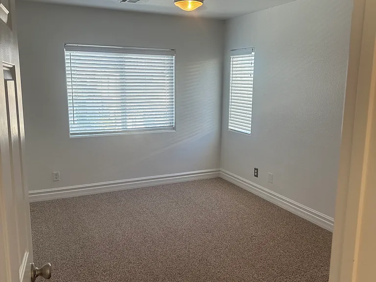 Upstairs Bedroom 2