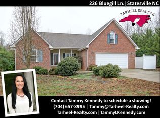 226 Bluegill Ln, Statesville, NC 28625