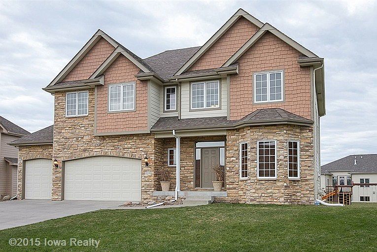 1st image of 3314 NE Briar Creek Pl