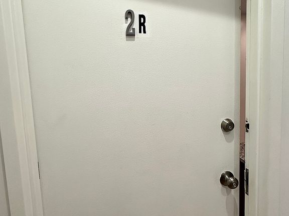 2nd image of 1420 Christian St Floor 2