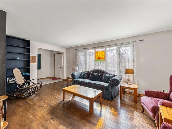4th image of 5111 Wildflower Ct