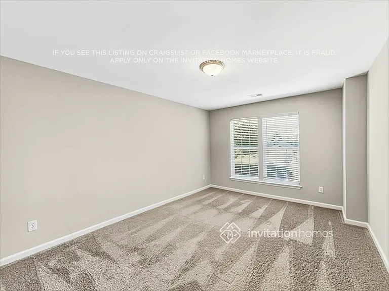 6918 Olmsford Dr — Photo 15