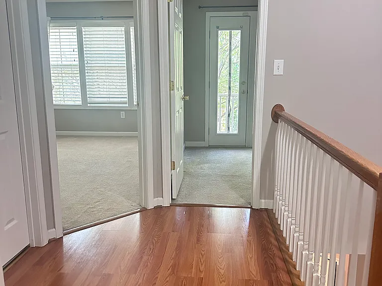 407 Heritage Village Ln — Photo 7