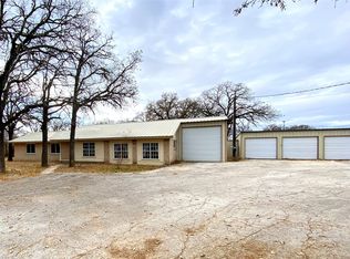 963 N State Highway 101, Chico, TX 76431