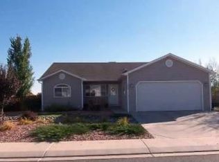 3029 Flamecrest Dr, Grand Junction, CO 81504