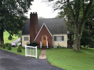 119 W Penn Dr, Vandergrift, PA